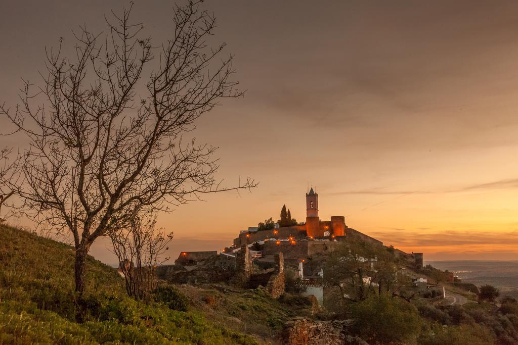 Monte Farropo Hotel Monsaraz Bagian luar foto