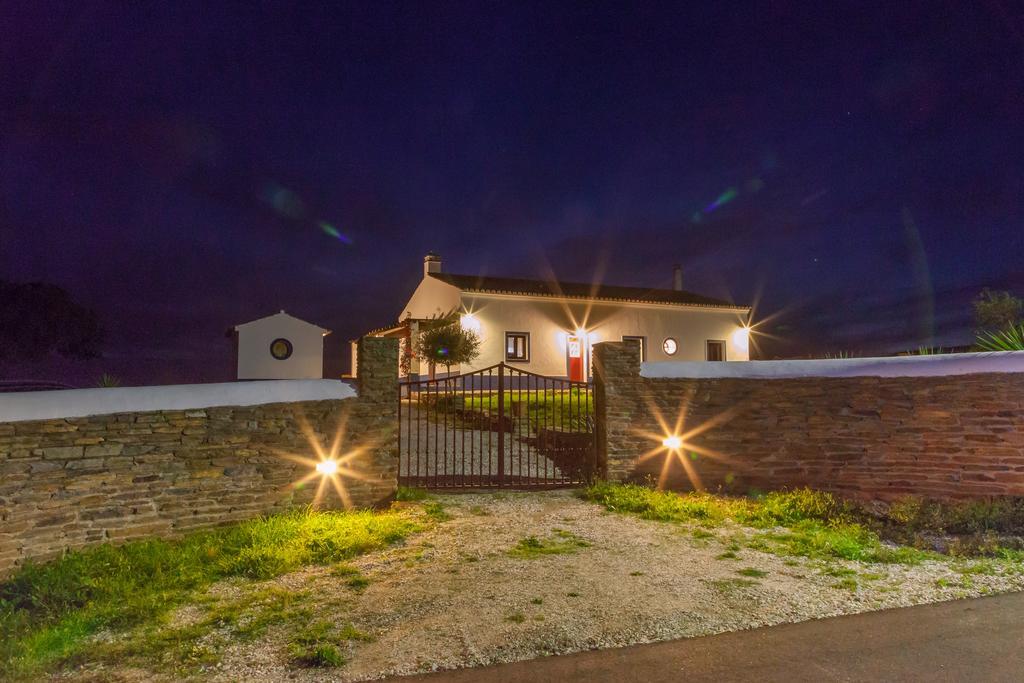 Monte Farropo Hotel Monsaraz Bagian luar foto